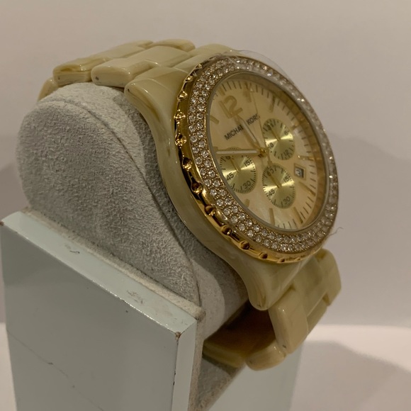 Michael Kors Watch - Picture 2 of 6